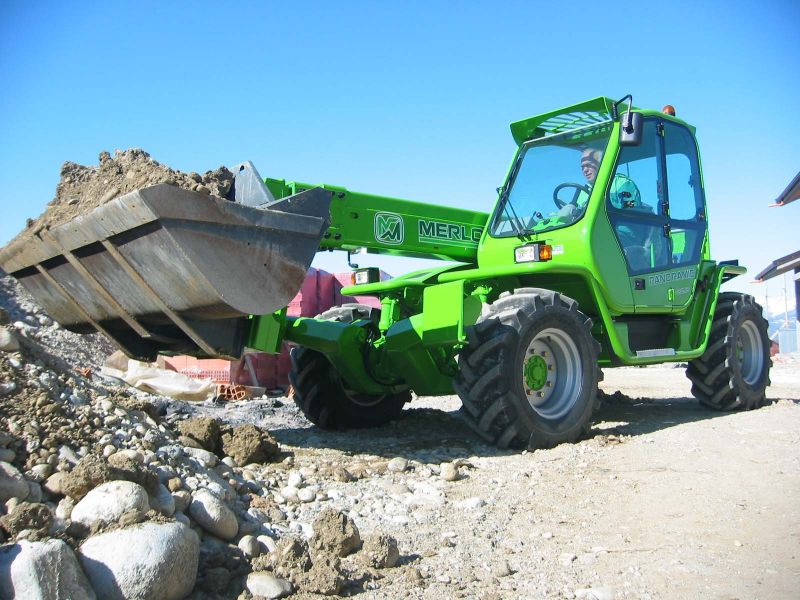 chariot élevateur 13m à la location sur Nice, Marseille et Fréjus