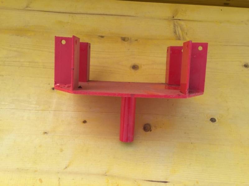 POUTRELLE BOIS avec embout plastique sur le secteur de Vitrolles, Marseille et ses alentours